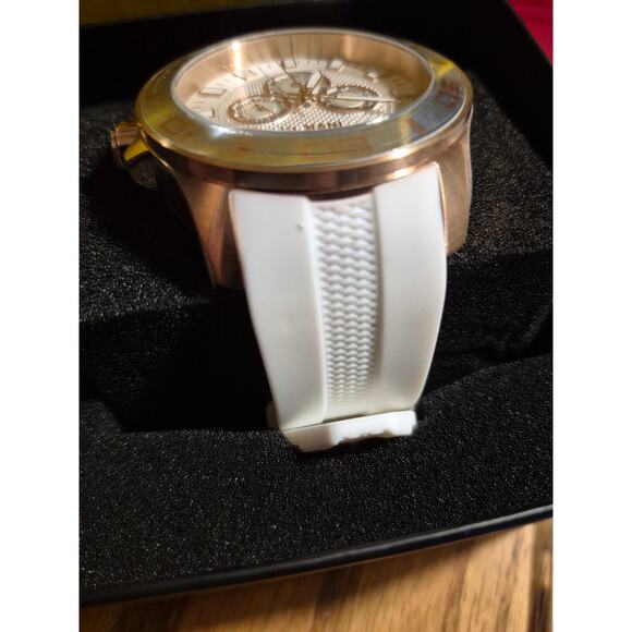 Invicta Pro Diver Impact 50mm White/Gold Silicone Band 30111 - Picture 4 of 5